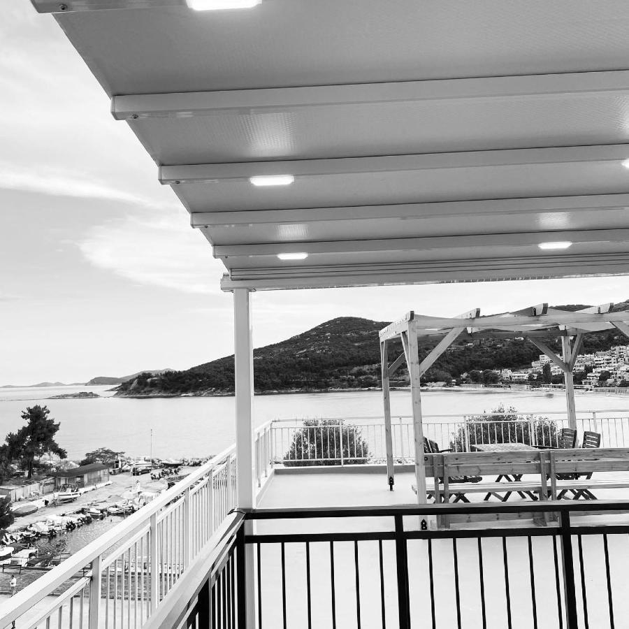 Overwave Apartment كافالا المظهر الخارجي الصورة